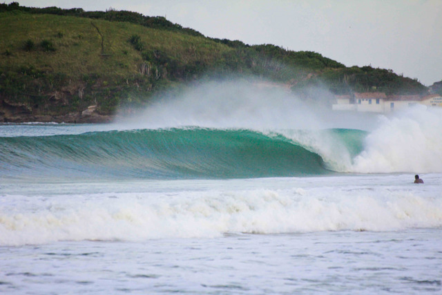 Praia do Pero surf break