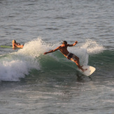 Carving a Roger Hall 6'9" Sea Creature, Raglan-Manu Bay