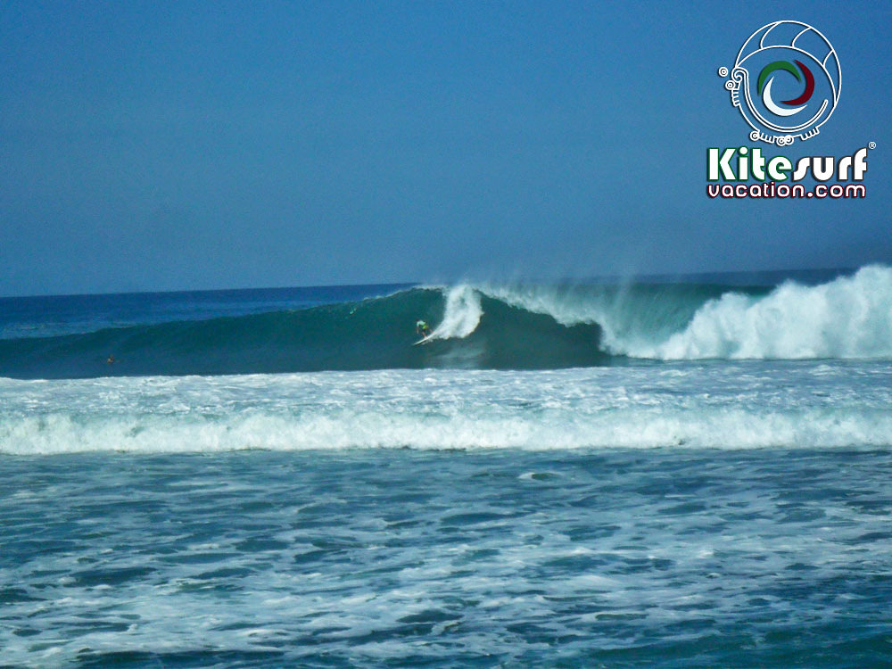 Kitesurfing zicatela