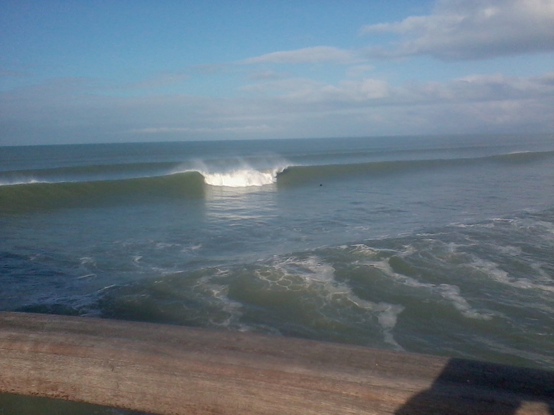 New Brighton Beach surf break