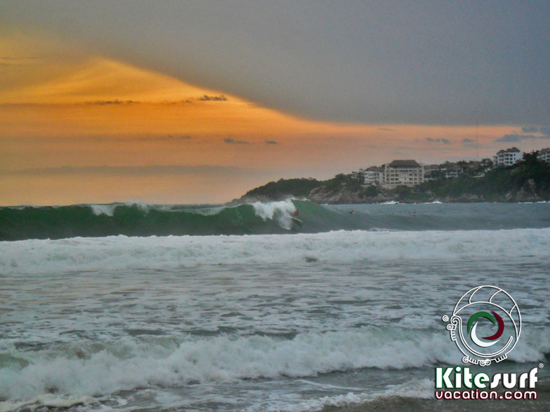 Puerto Escondido surf break