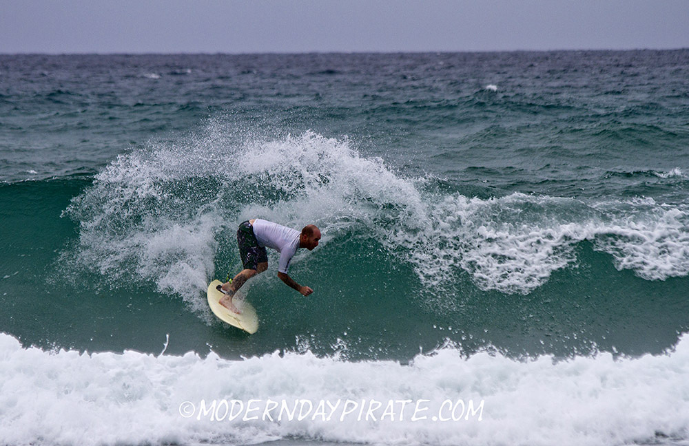 Isaac Waves, Lake Worth Pier