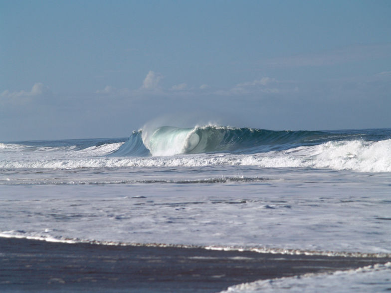 Awsome beach break, Victor Harbour (Shark Alley)