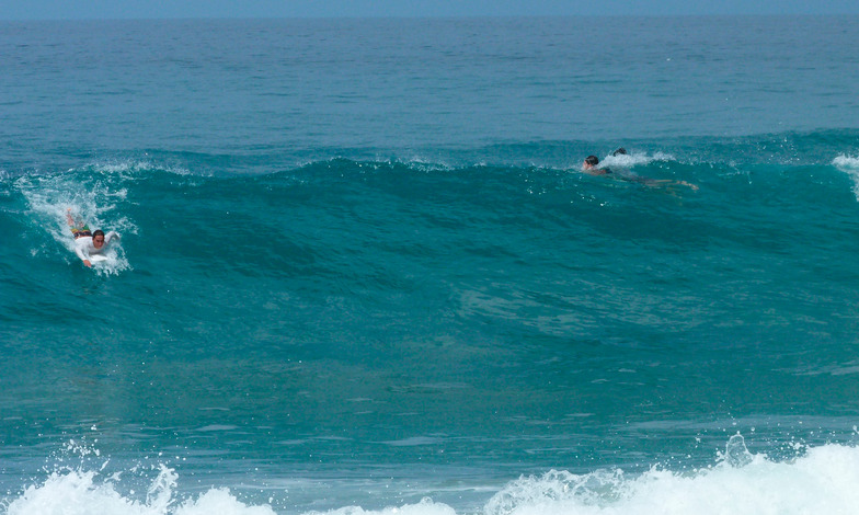 La Caracola surf break