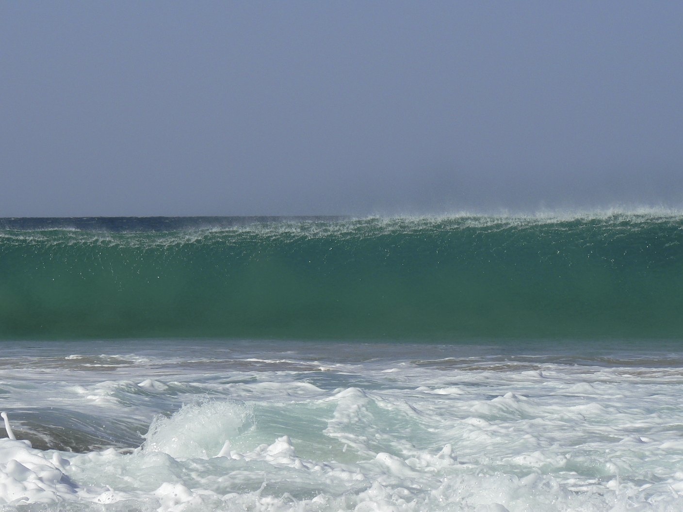 Waves in Cotillo