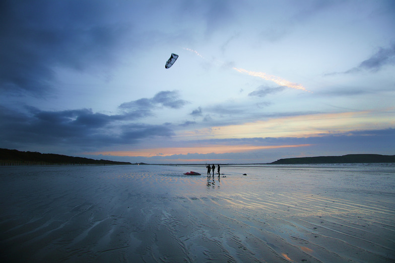 Weston Super Mare Sunset Kite Surfers 