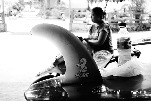 The Single Fin Paradiso, Batu Karas