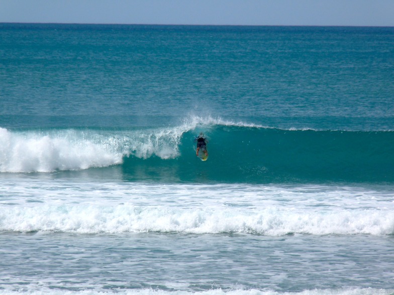 Duck dive, Makorori Centre