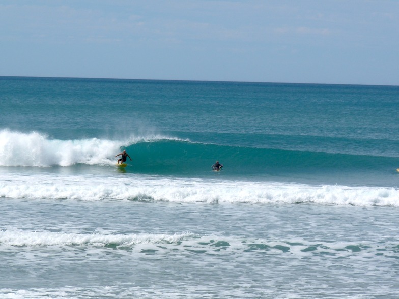 Mostly lefts, Makorori Centre