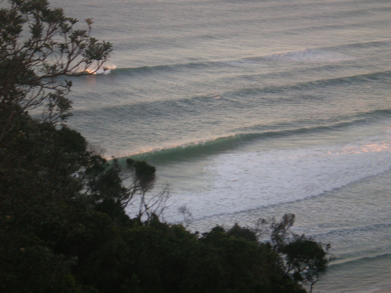 Early surf check, Tallows Beach