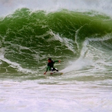 Dane Hall surfing Molhe Leste, Molho Leste