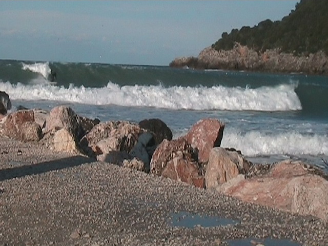 Amoudia Left surf break