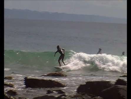 tiny surf, Noosa - Tea Tree Bay