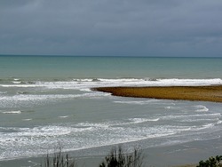 The boulder point, Para Para Rivermouth photo