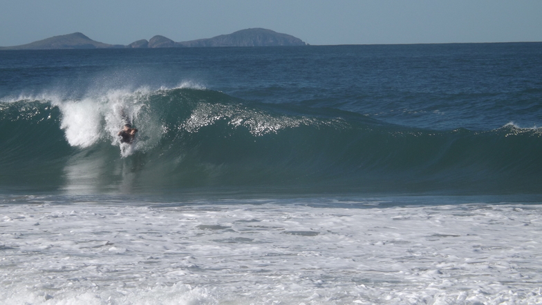 A good day at boxy, Box Beach