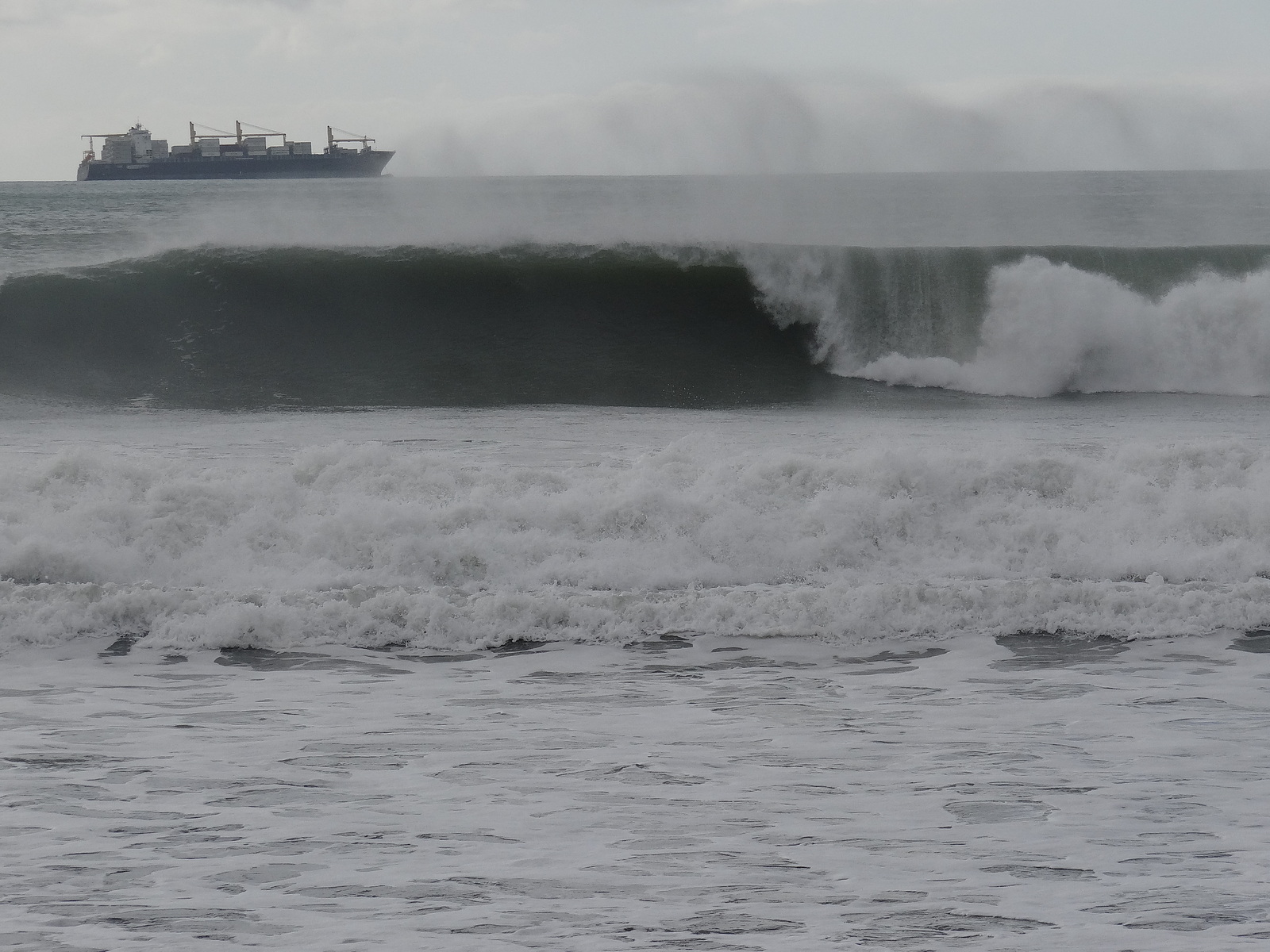Taylors Mistake, New Brighton Beach