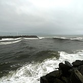 Big Grey River surf, Cobden Breakwater