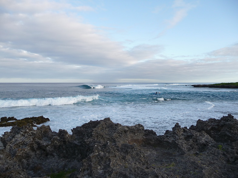Avana surf break