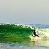Vaadhoo surfers, Blue Bowls