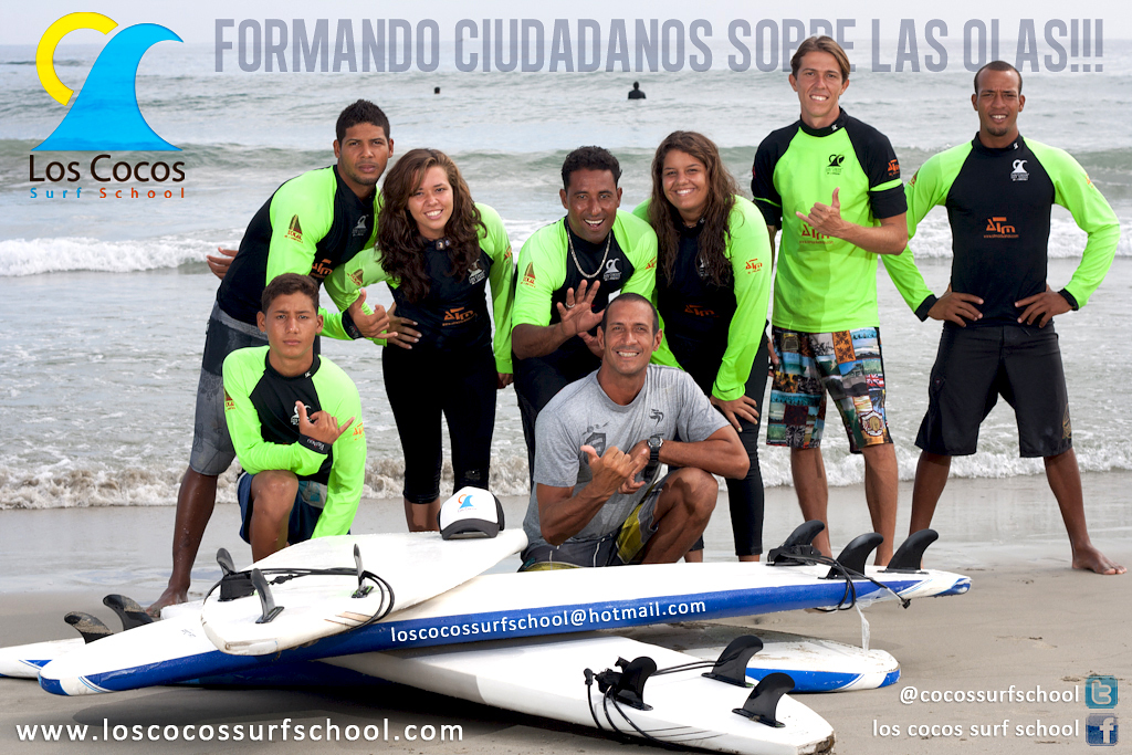 escuela de surf de playa los cocos
