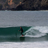 Clean glassy surf at Matauri, Matauri Bay