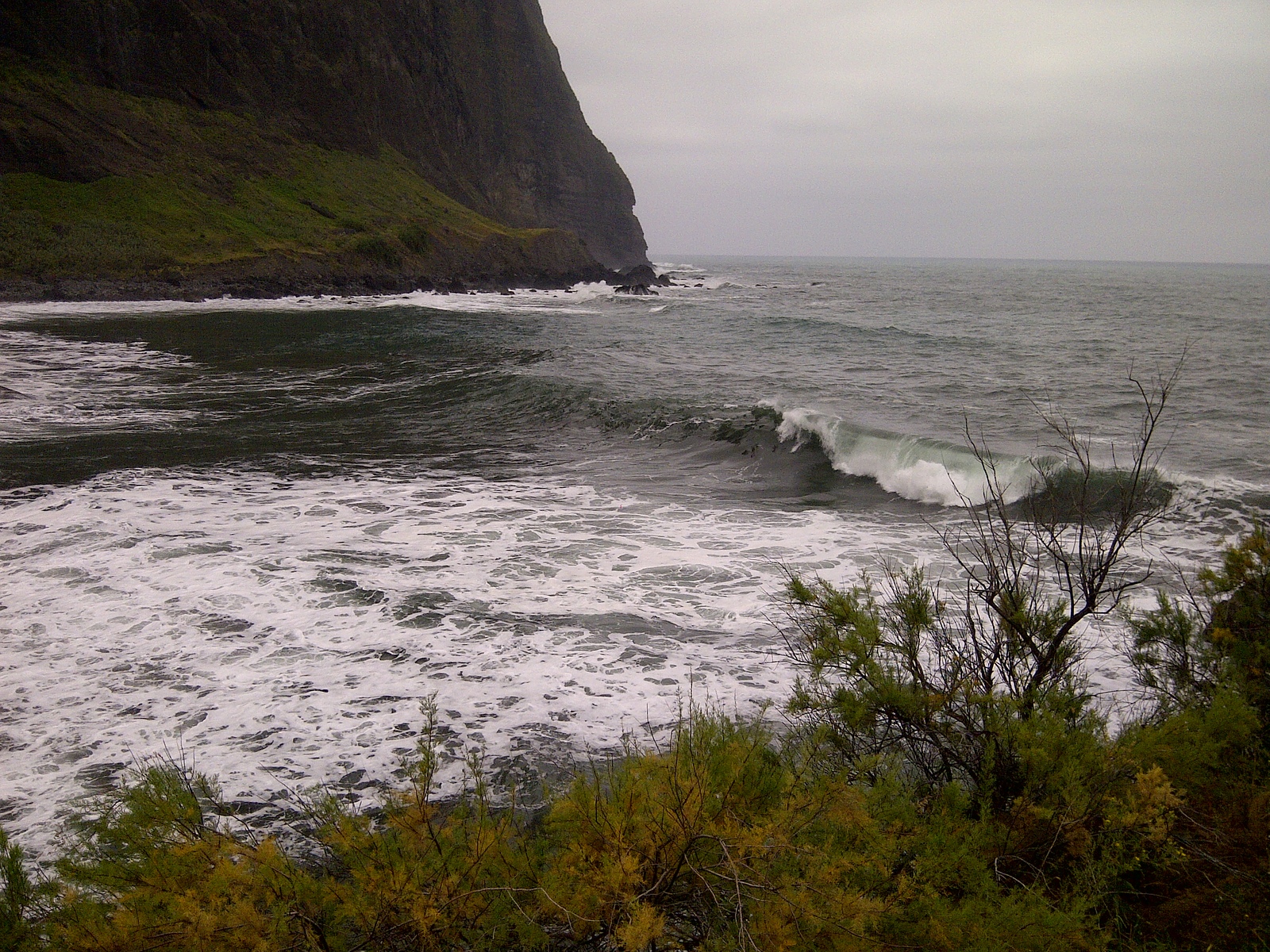 vista lateral del spot de porto da cruz