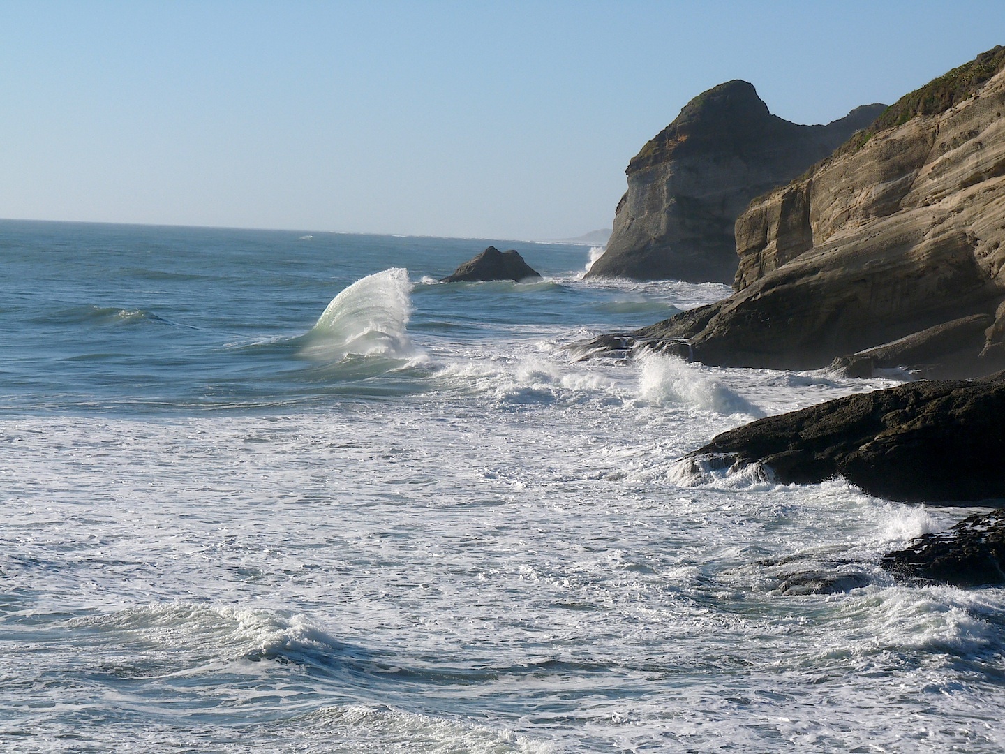 Clapotic waves, Fletchers Beach