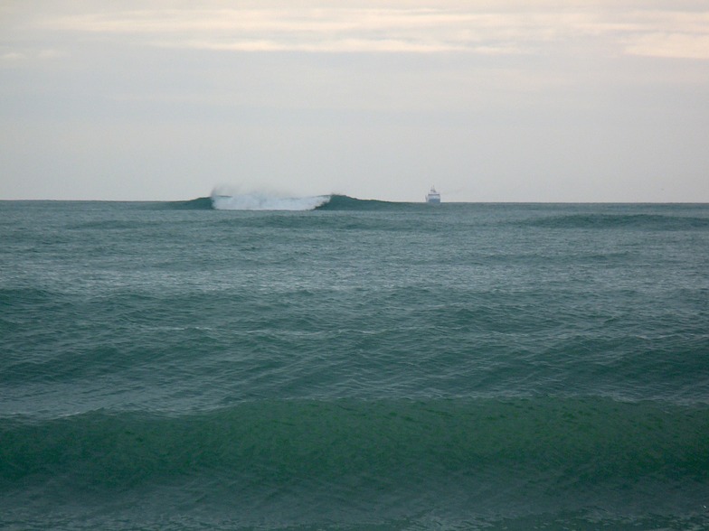 High Tide at Tahuna Beach, Tahunanui Beach