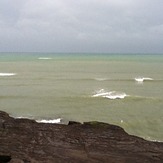 wave break at Maori Bay