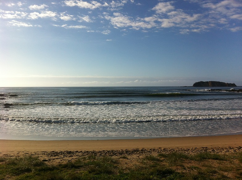 Mckenzies on a glassy morning, Mckenzies Beach