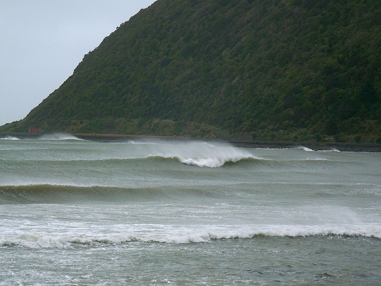 Hongoeka Storm Surf, The Pa Point