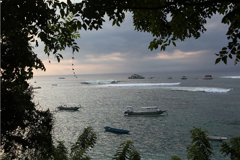 Playgrounds (Nusa Lembongan) surf break