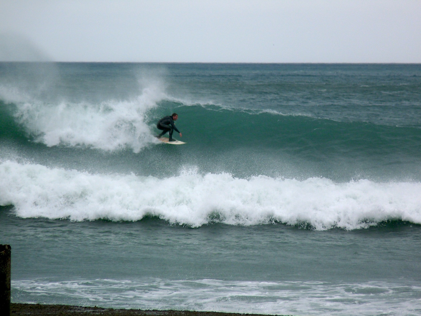 Lyall left, Lyall Bay