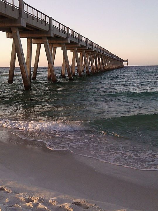 Navarre Beach Pier surf break