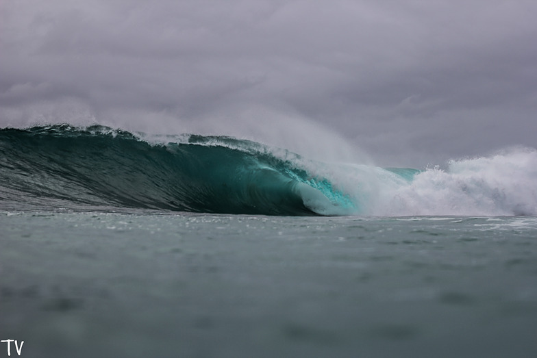 Supertubes surf break