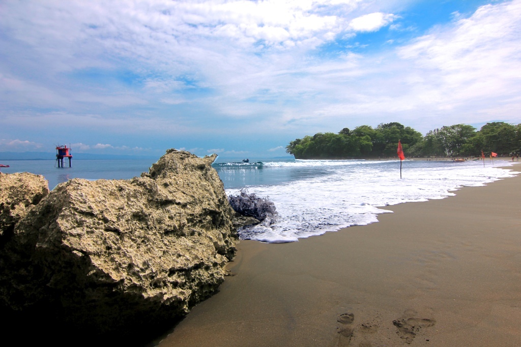 Batu karas Beach