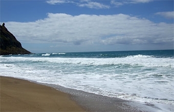 Waipatiki surf break