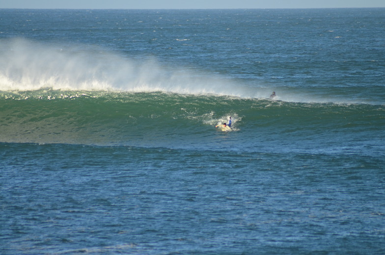 Strong offshore on outer left, Easky Left