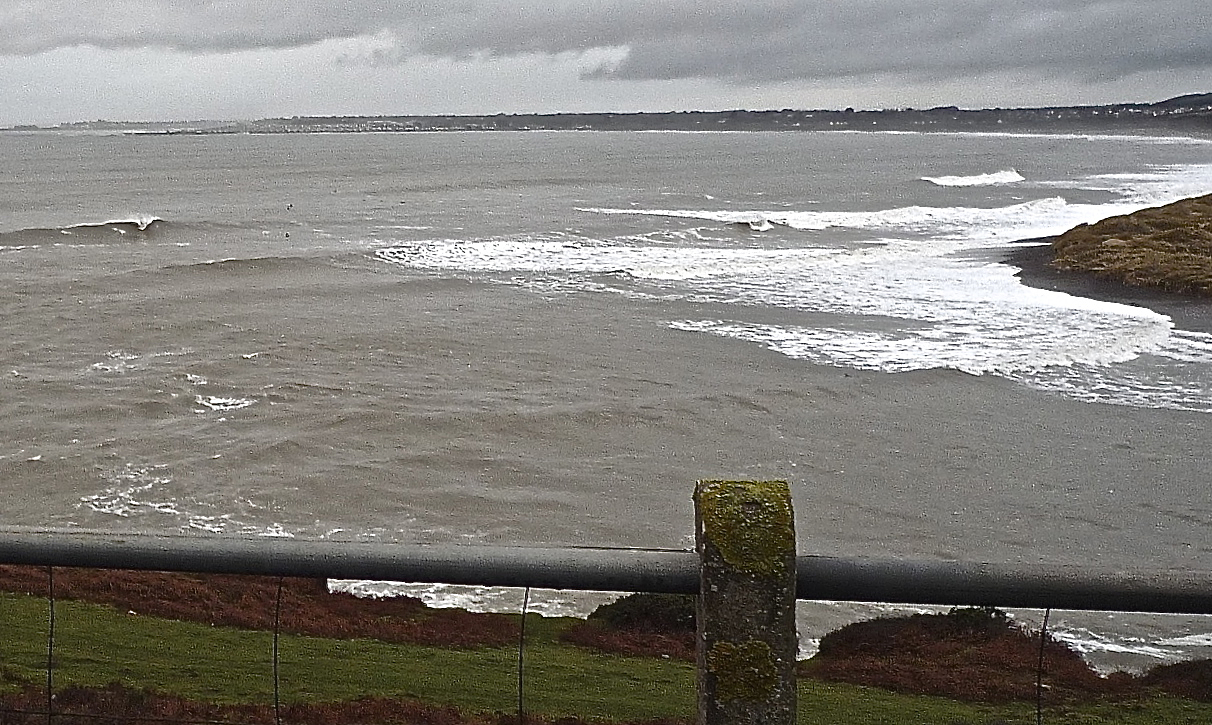 Starting to work on a very full tide, Ogmore-by-Sea