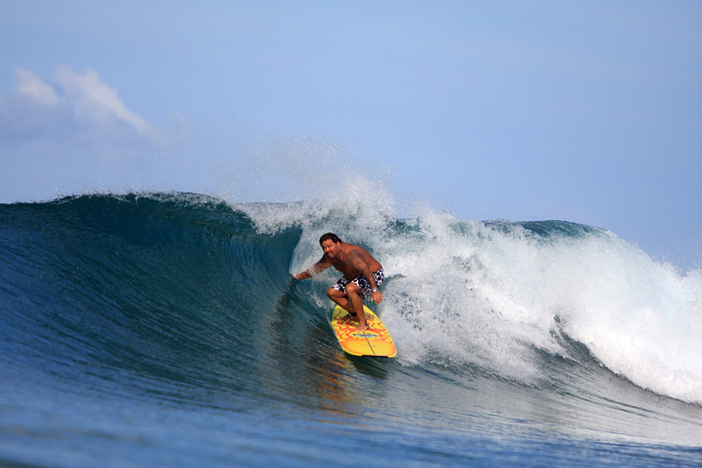 Ala Moana Courts surf break