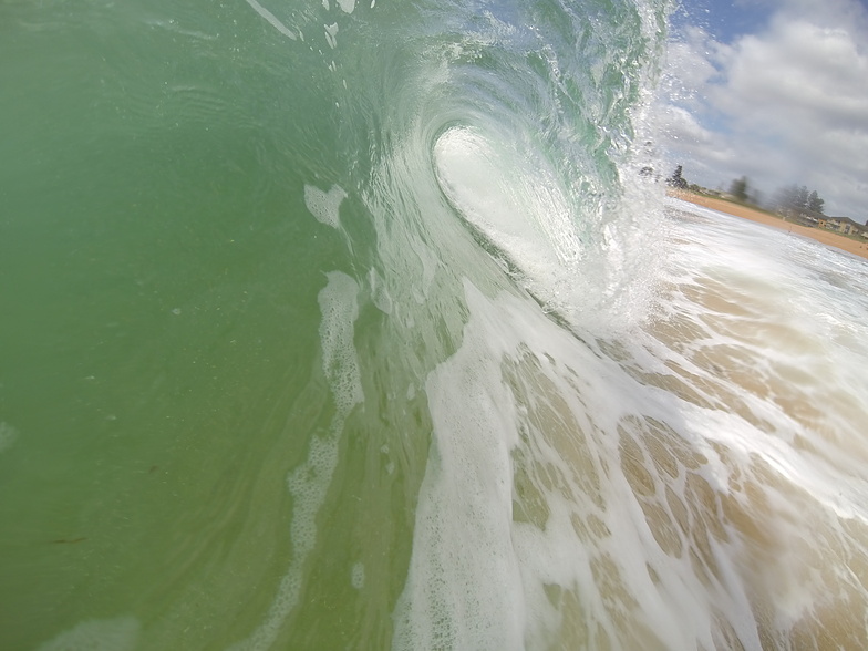 Newport - The Peak surf break