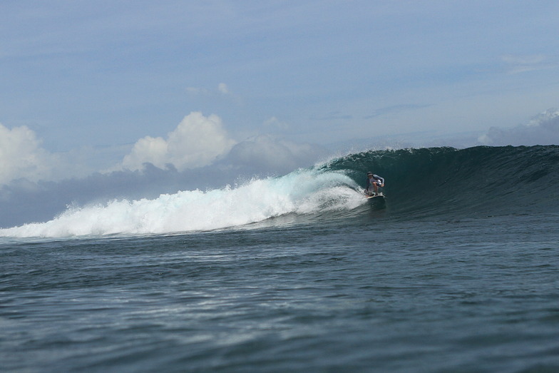 Nago surf break